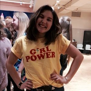 Meet your Posher, Chloe